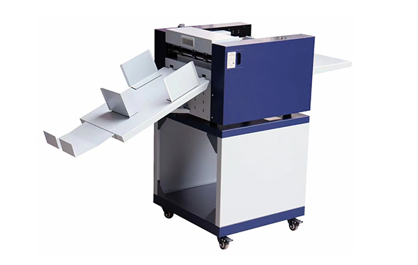C200A Fully automatic suction paper feeding and creasing machine